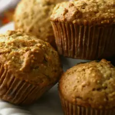 Babeczki orzechowe z orzechami włoskimi - Przepis na muffinki