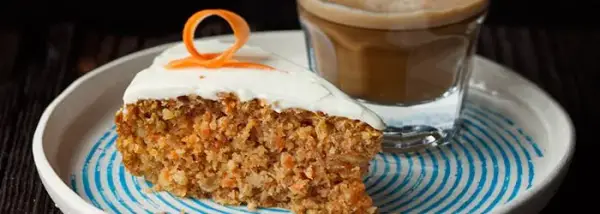 Bezglutenowe Ciasto Marchewkowe z Laktozą